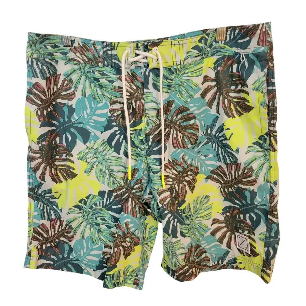 NWT American Eagle Multicolor Tropical Print‎ Board Shorts Men's Size Large